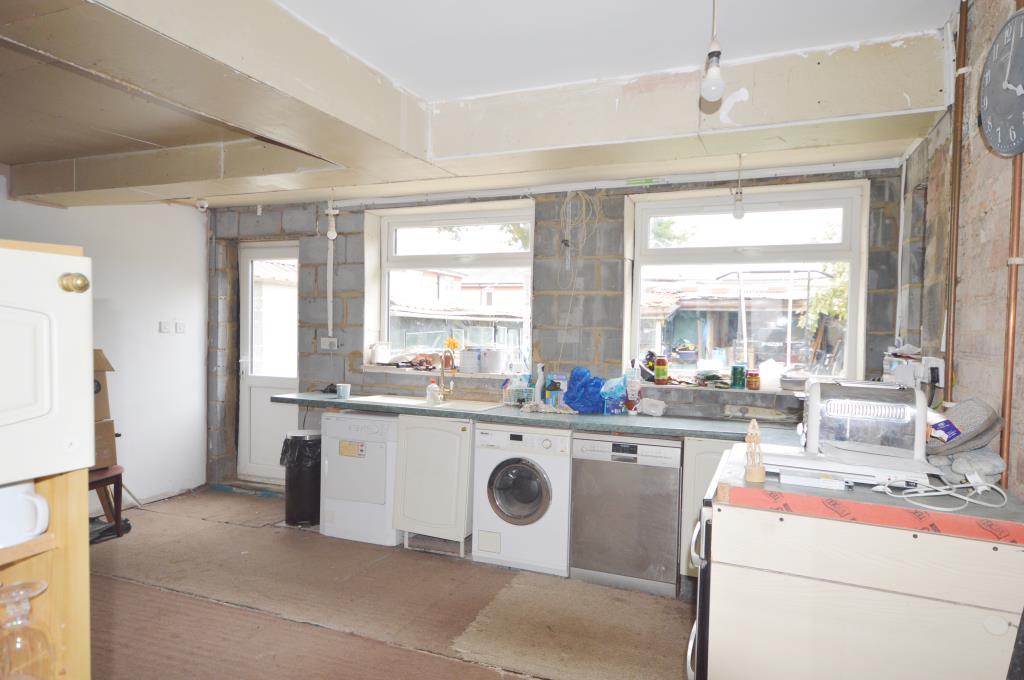 Lot: 47 - FREEHOLD HOUSE FOR IMPROVEMENT -